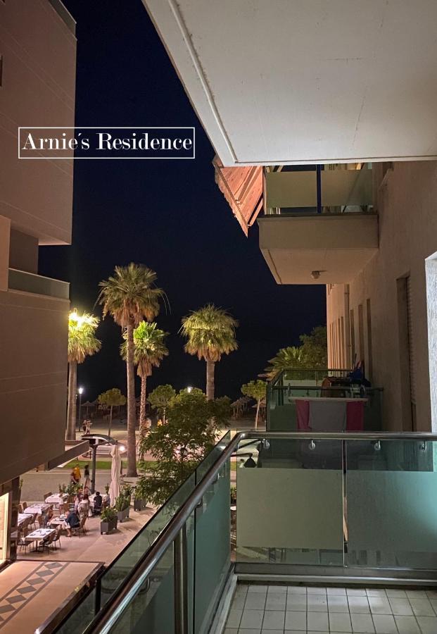 Arnie'S - Seaside Promenade Residence Wlora Zewnętrze zdjęcie